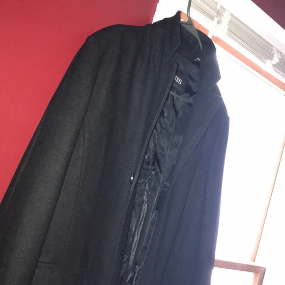 Guess men’s jacket - Picture 2 of 3